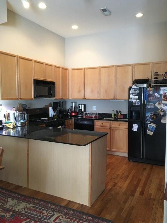 Building Photo - 1927 N Sedgwick St