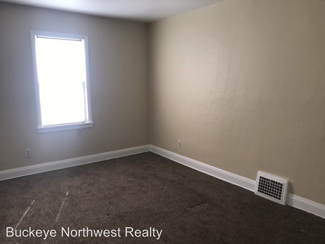 Building Photo - 2 br, 1.5 bath House - 1672 Marcella Ct