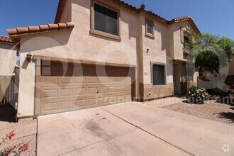 Building Photo - 620 E Colt Ct