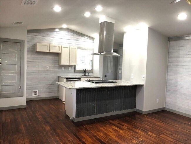 Building Photo - 2037 Co Rd 457