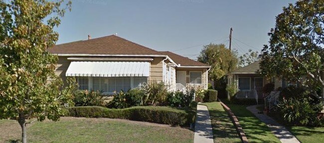 Foto del edificio - 5920 S Fairfax Ave