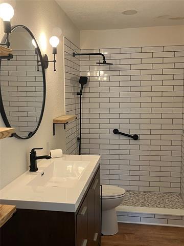 Foto del edificio - 4748 Old Bent Tree Ln