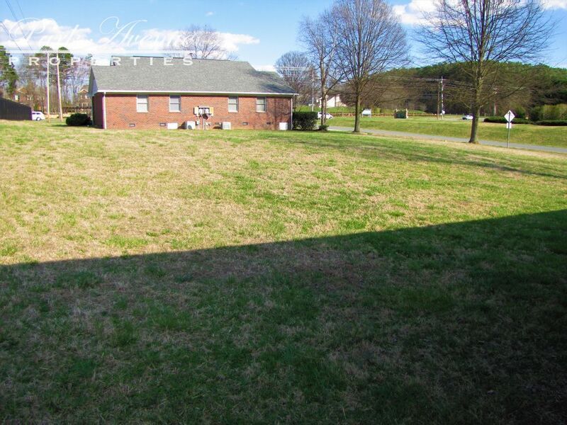 Building Photo - 18801 Bluff Point Rd
