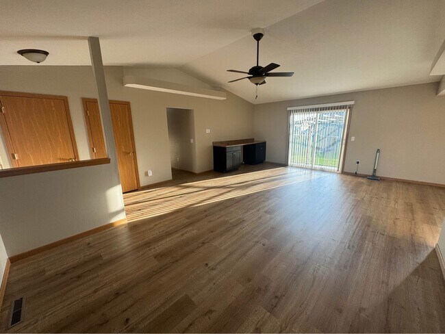 Foto del edificio - 1021 Holley St
