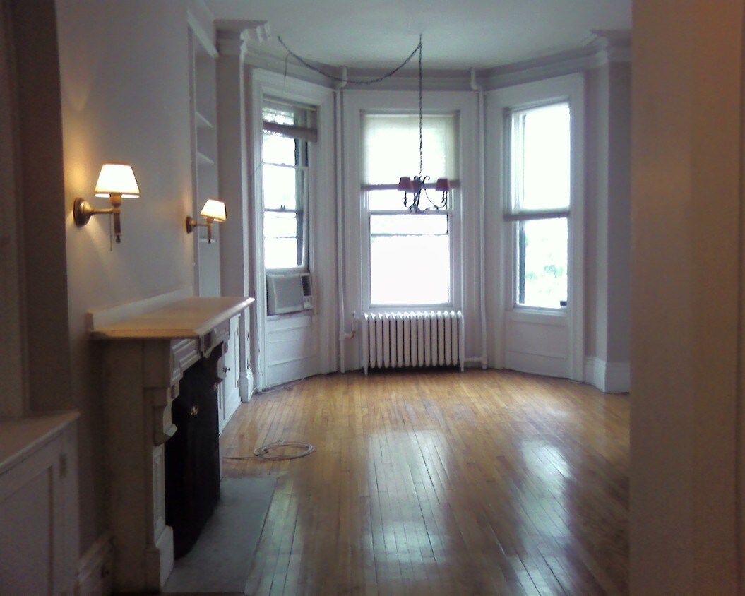 Primary Photo - 119 Marlborough St