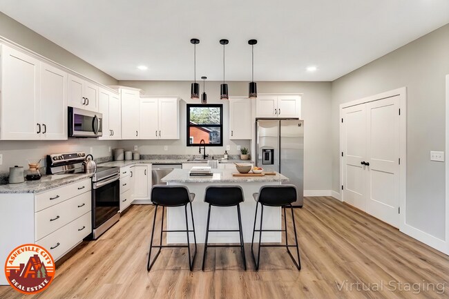 Foto del edificio - Newly-Built & Energy-Star Certified 3-Bedroom in Swannanoa