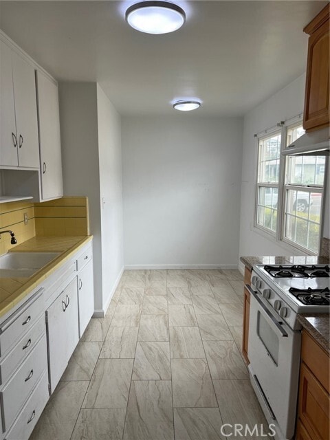 Foto del edificio - 230 S Fremont