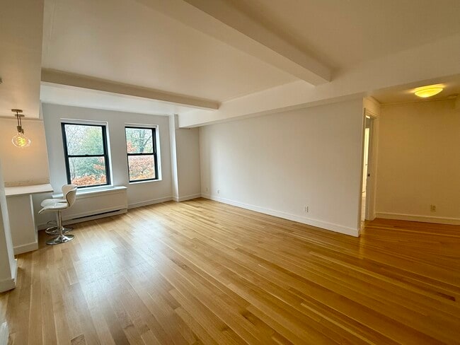 Photo - 230 Riverside Dr Apartment