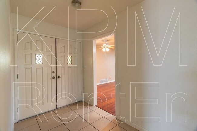 Foto del edificio - 2938 Hempstead Way