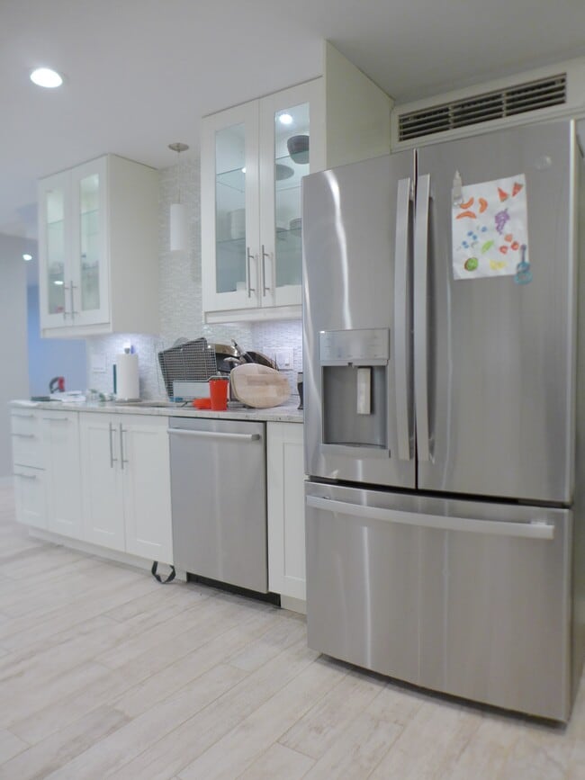 Building Photo - 483 Massachusetts Ave