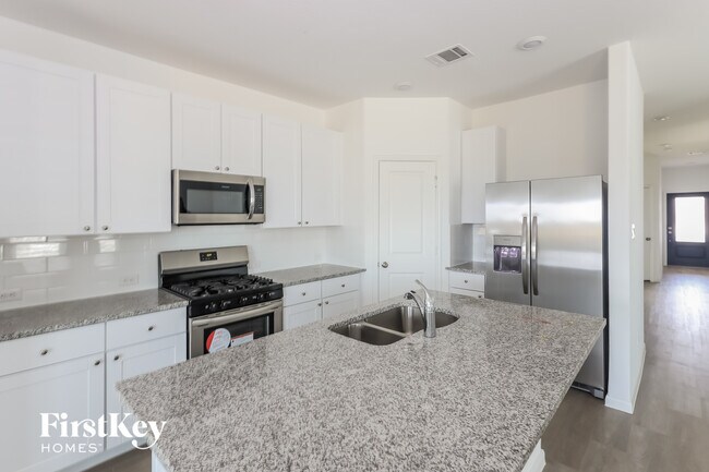 Foto del edificio - 6743 Arid Wy