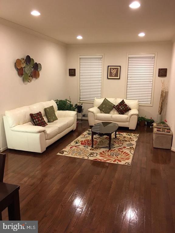 Building Photo - 23337 Tradewind Dr