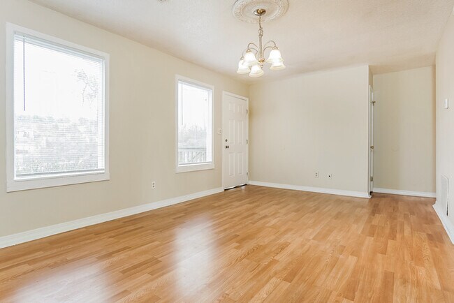 Foto del edificio - 732 Spring St