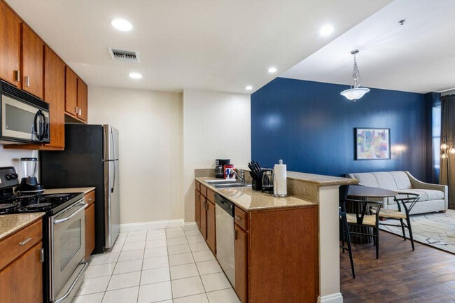 Foto del edificio - 925 Common St