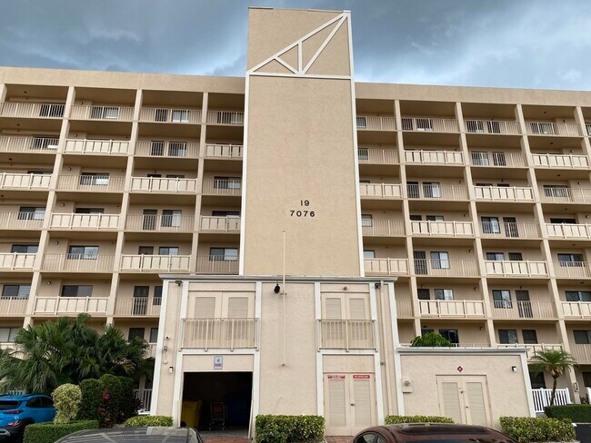 Foto del edificio - 7076 Huntington Ln