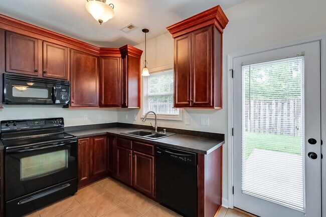 Building Photo - 3356 Sweet Clover Ln