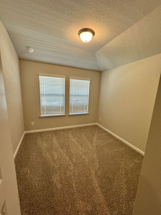 Foto del edificio - Ready For Move In - 9/1/25 New - 1 Story -...