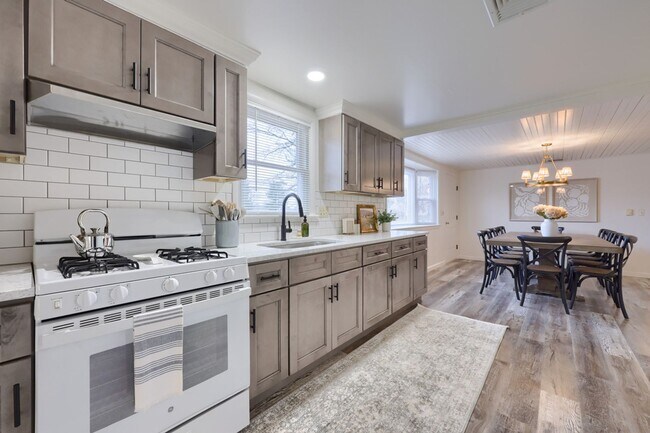 Foto del edificio - Spacious Rambling Rancher in Quarryville | Beautiful