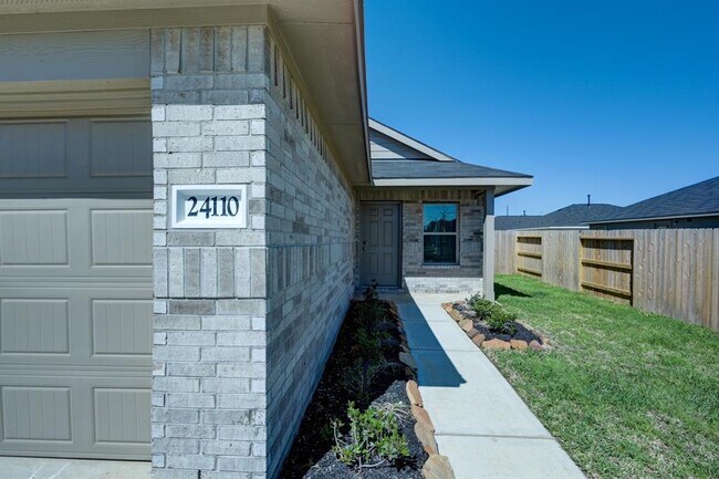 Building Photo - 24110 Wandering Brk Dr