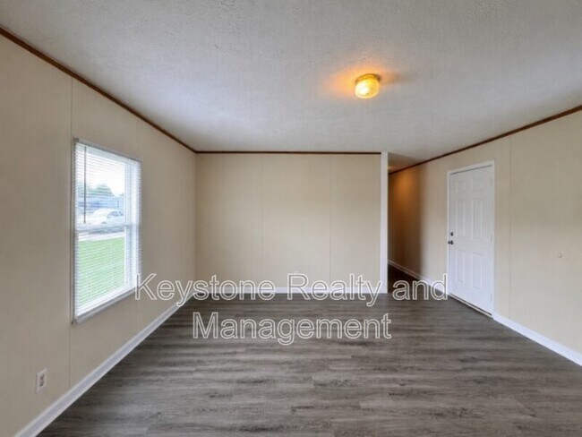 Foto del edificio - 726 Trevor Ln