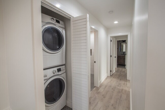 Foto del edificio - Knoxwood Apartments - Updated Units!