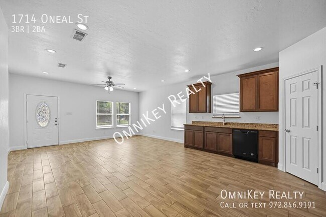 Building Photo - 1714 Oneal St