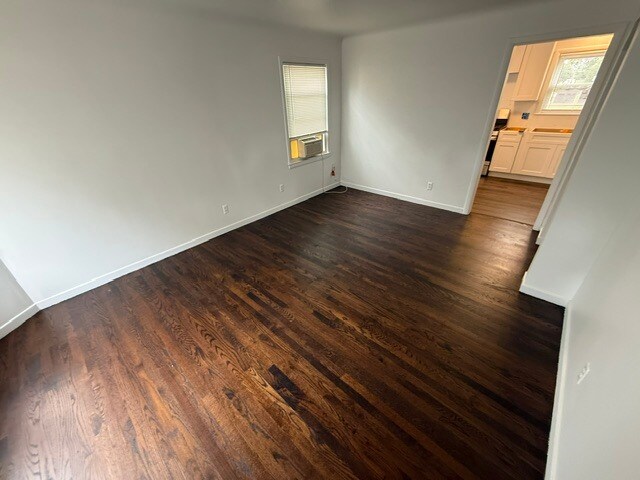 Foto del edificio - 23825 Carlisle Ave