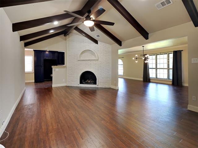 Building Photo - 208 Shady Lake Dr