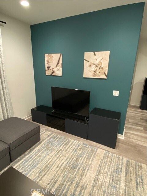 Foto del edificio - 4260 Powell Wy