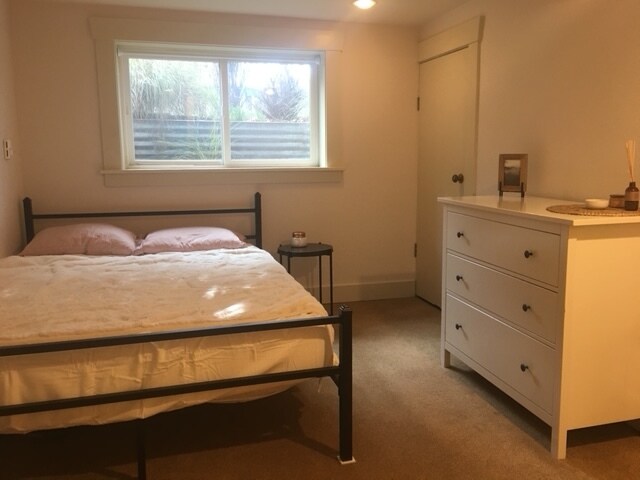 Building Photo - 152 W Florentia St