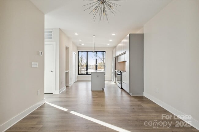 Building Photo - 4528 Radler Ct