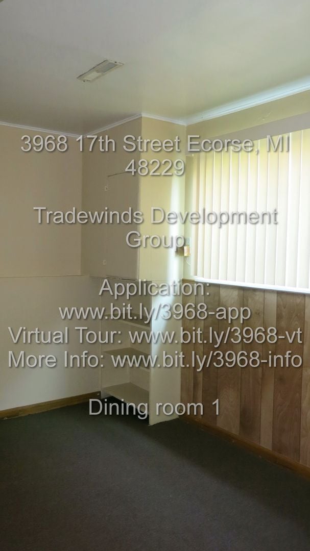Building Photo - 3968 17th St. 3bed/1.5 bath split level wi...