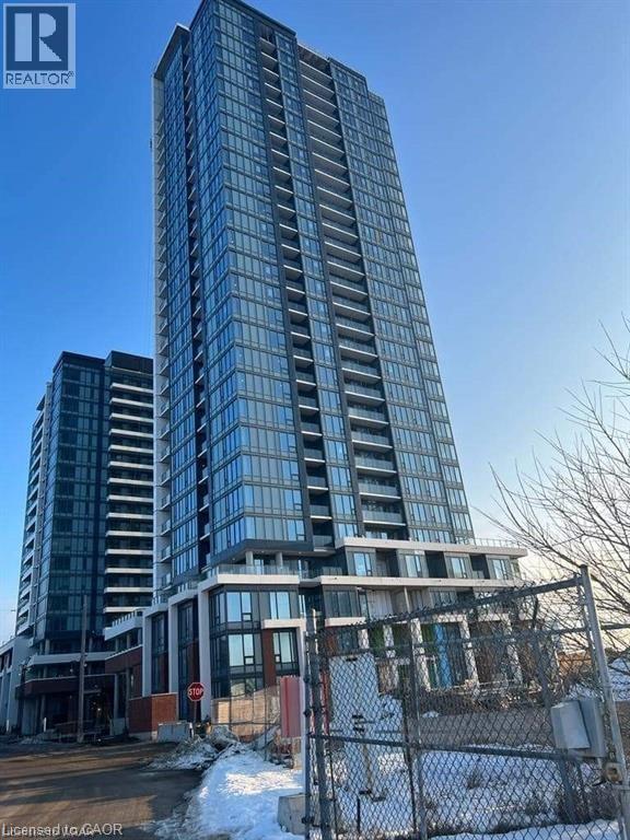 Building Photo - 5 Wellington St S