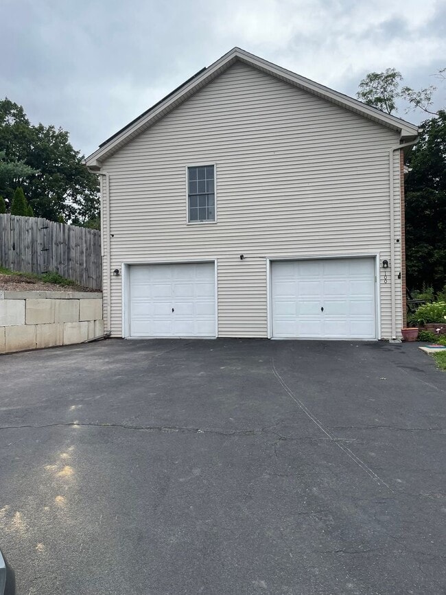 Foto del edificio - 3 Bedroom House in Marysville