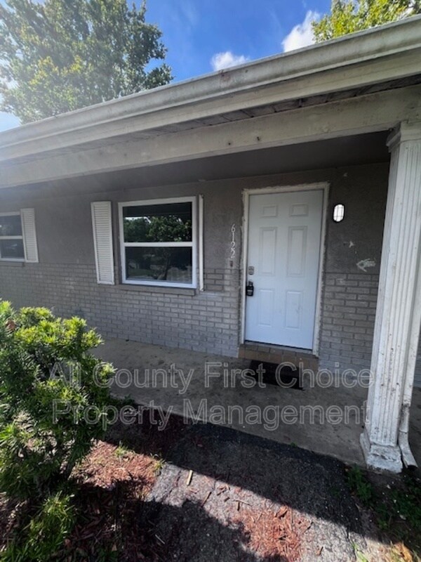 Foto del edificio - 6122 Indiana Ave