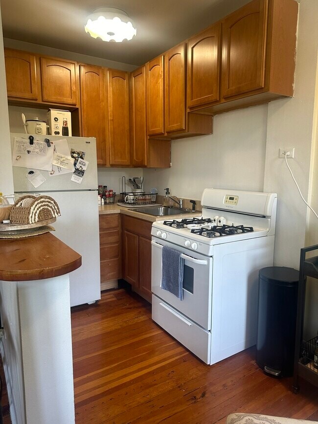 Foto del edificio - 644 W Wrightwood Ave