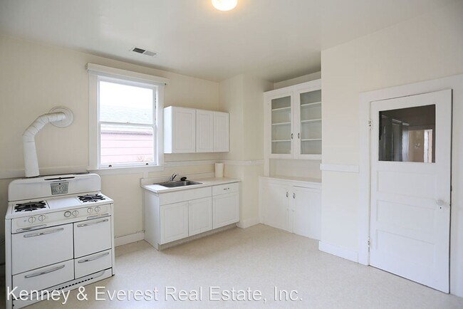 Foto del edificio - 2 br, 1 bath House - 2430 Bush