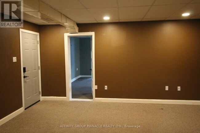 Building Photo - 413 Eldon Rd