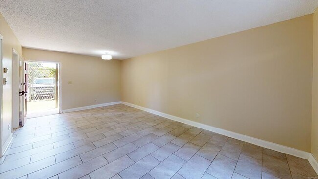 Foto del edificio - 827 S Perry St