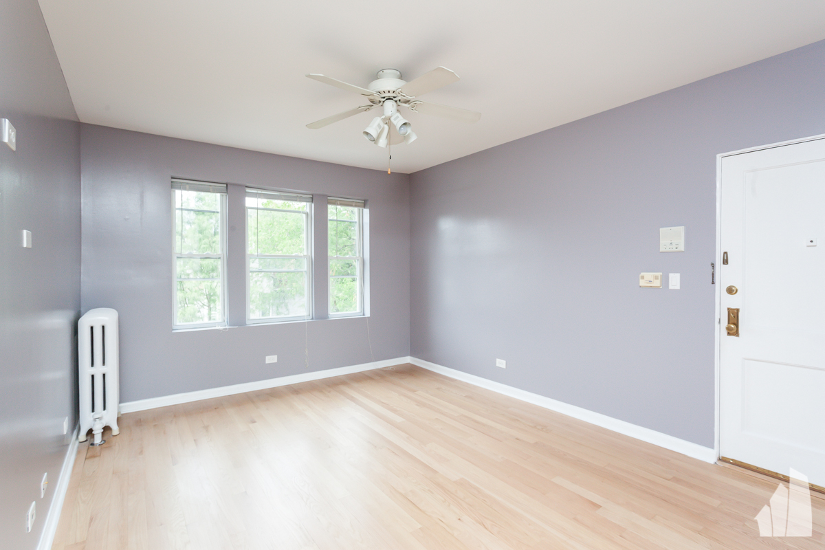 Primary Photo - 3803 W Cullom Ave