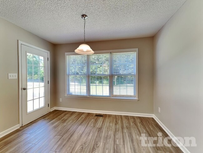 Building Photo - 46 Albemarle Dr