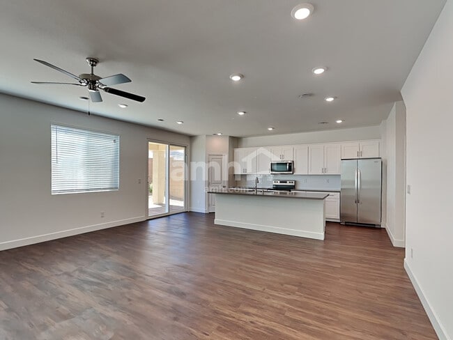Building Photo - 8841 Tiger Tooth Ave