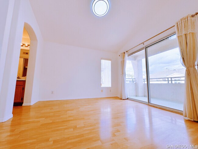 Foto del edificio - 11892 Scripps Creek Dr