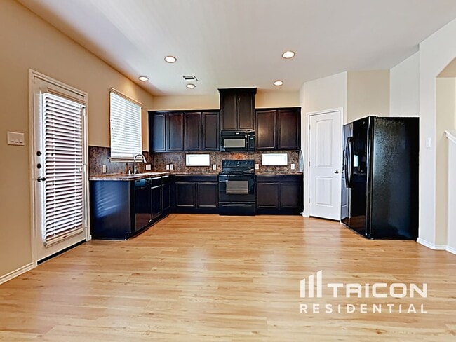 Building Photo - 2823 Arica Ln