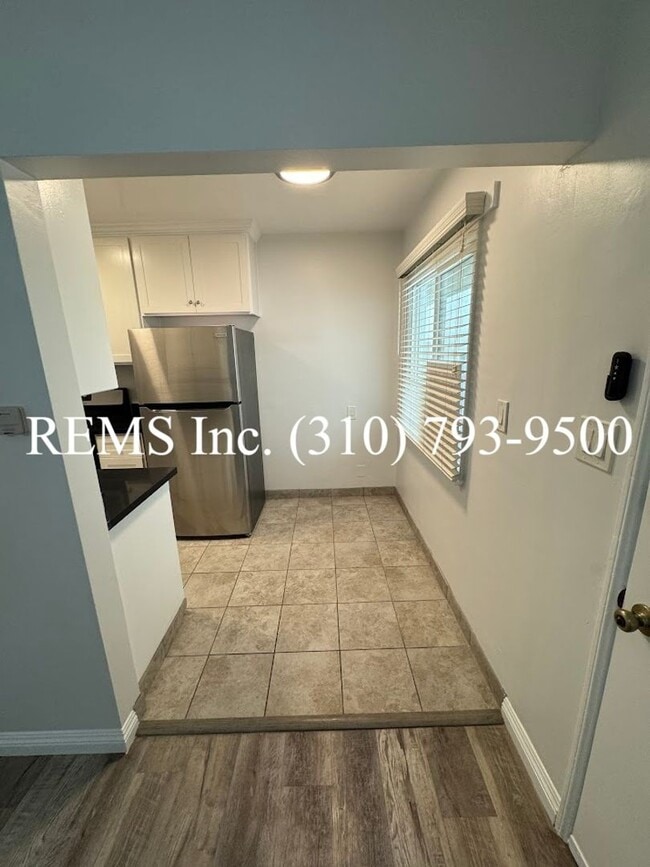 Foto del edificio - Remodeled 1 Bedroom Apartment in Hermosa B...