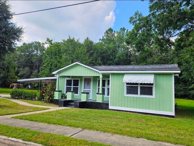 Foto del edificio - 140 Cherrie Murrell St