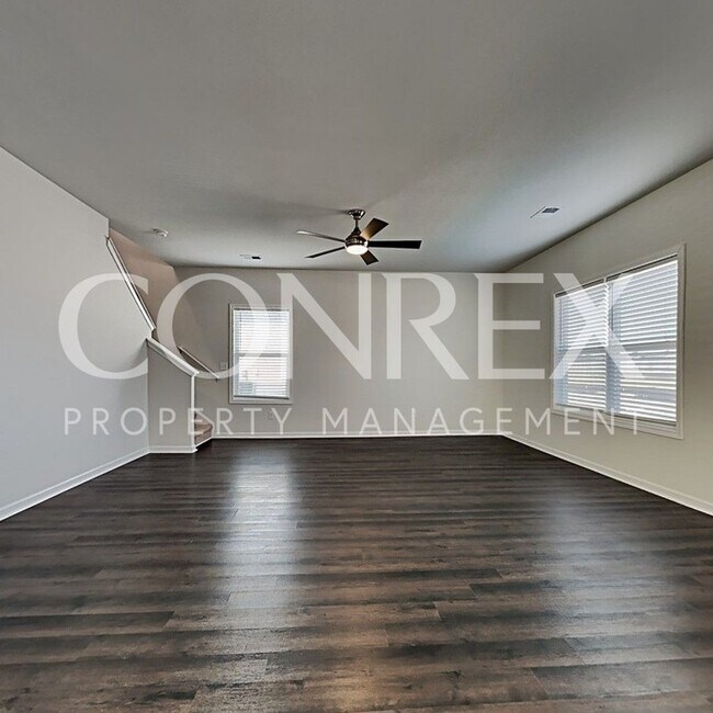 Building Photo - Gorgeous Updated Home with Open-Floor Plan!