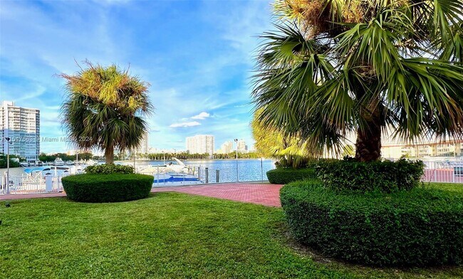 Building Photo - 3030 Marcos Dr