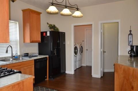 Foto del edificio - 1410 Rocky Glen Ln