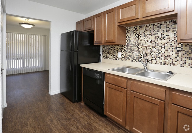 3BR 2 BA The Mediterranean- Kitchen - St. John's Pointe Apartment Homes